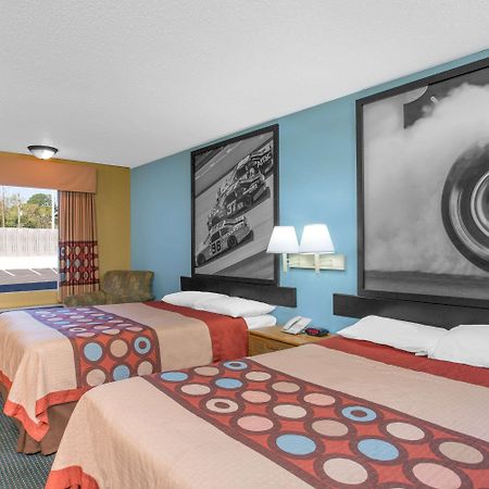 Super 8 by Wyndham Dunn Motel Bagian luar foto