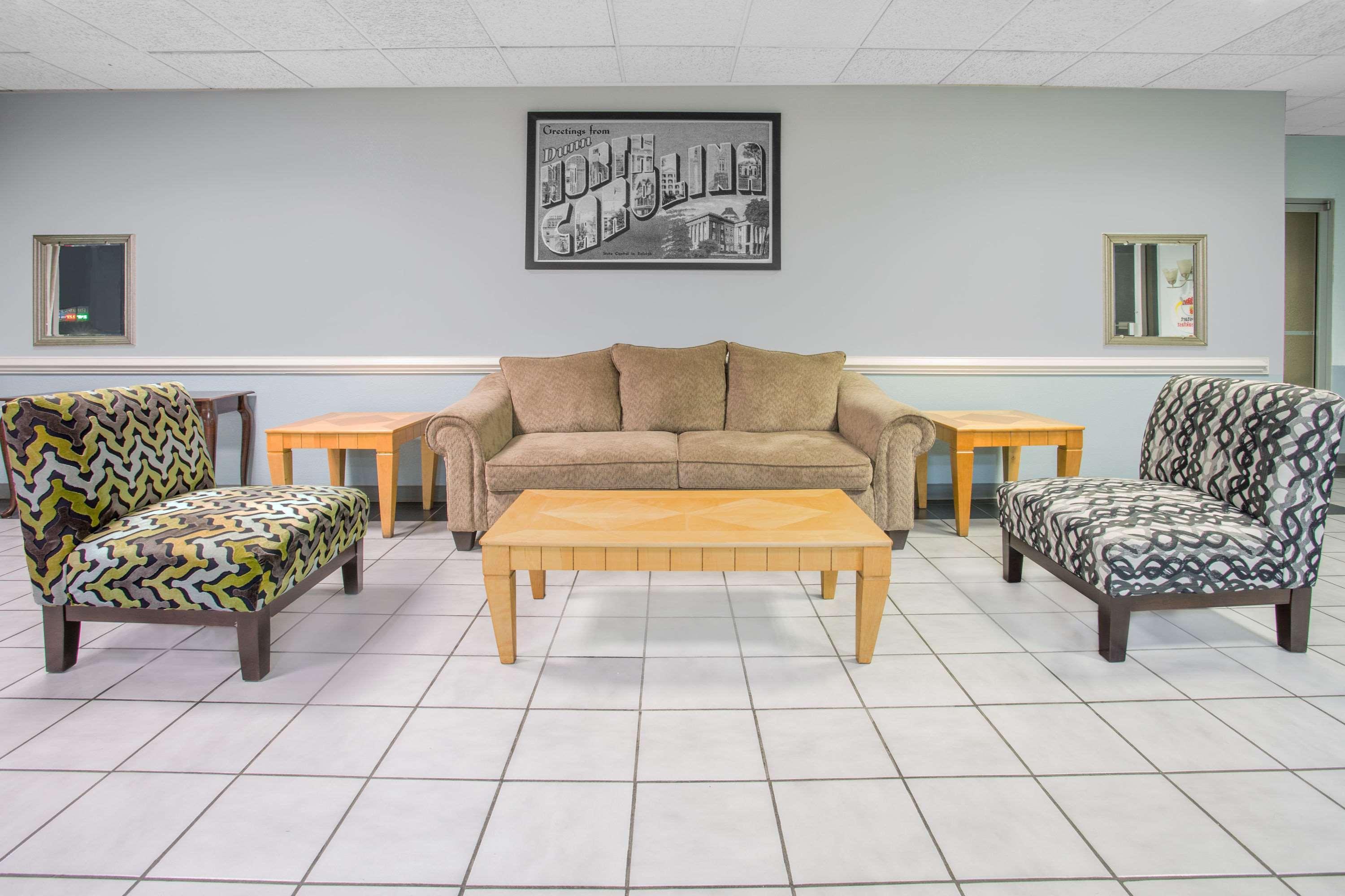 Super 8 by Wyndham Dunn Motel Bagian luar foto